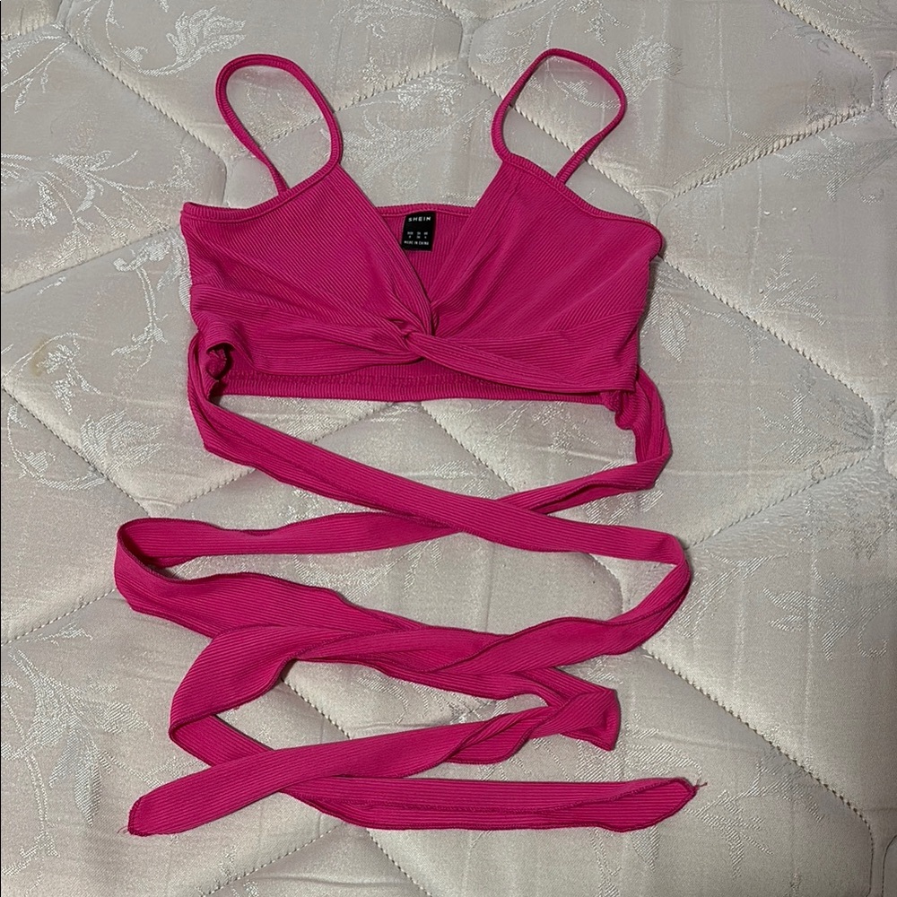 SHEIN Fuchsia Twist Front Crop Top